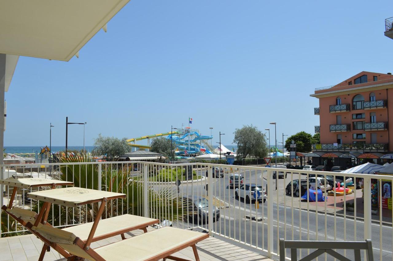 Hotel Riva E Mare Rimini Eksteriør bilde
